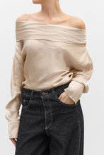 Load image into Gallery viewer, BLUSA SATIN CUELLO ASIMETRICO